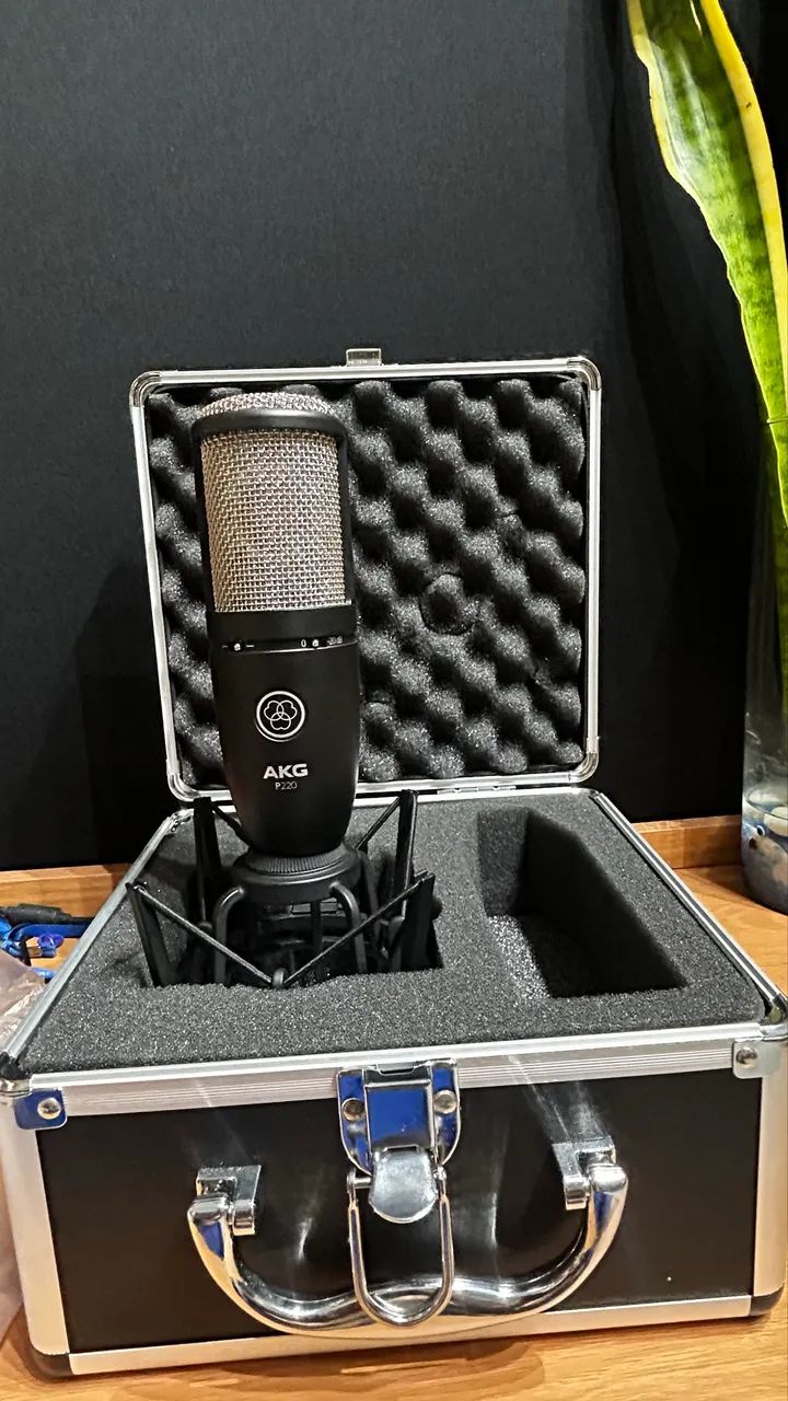 Microfone condensador akg P220 - Foto 3