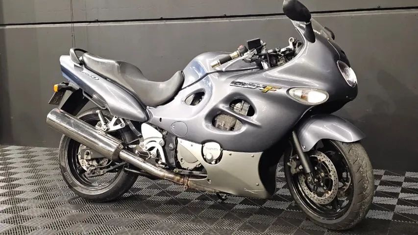Suzuki GSX 750F 2006 - Foto 5