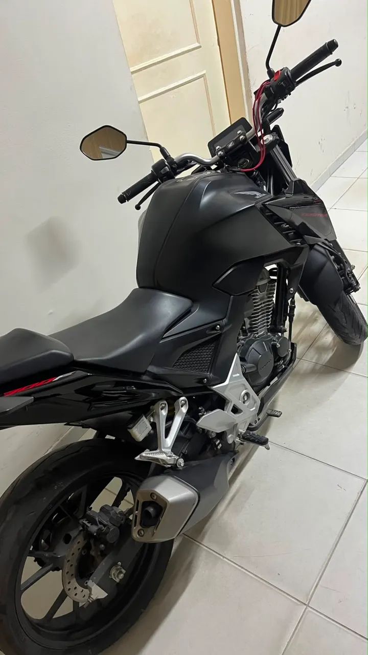 CB TWISTER 300 2024 - Foto 3