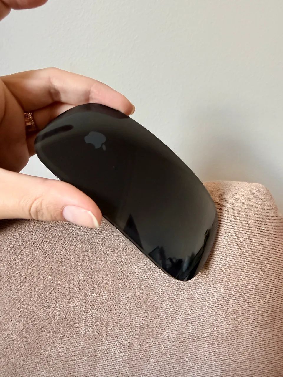 Apple Magic Mouse - Superfície Multi-Touch preta