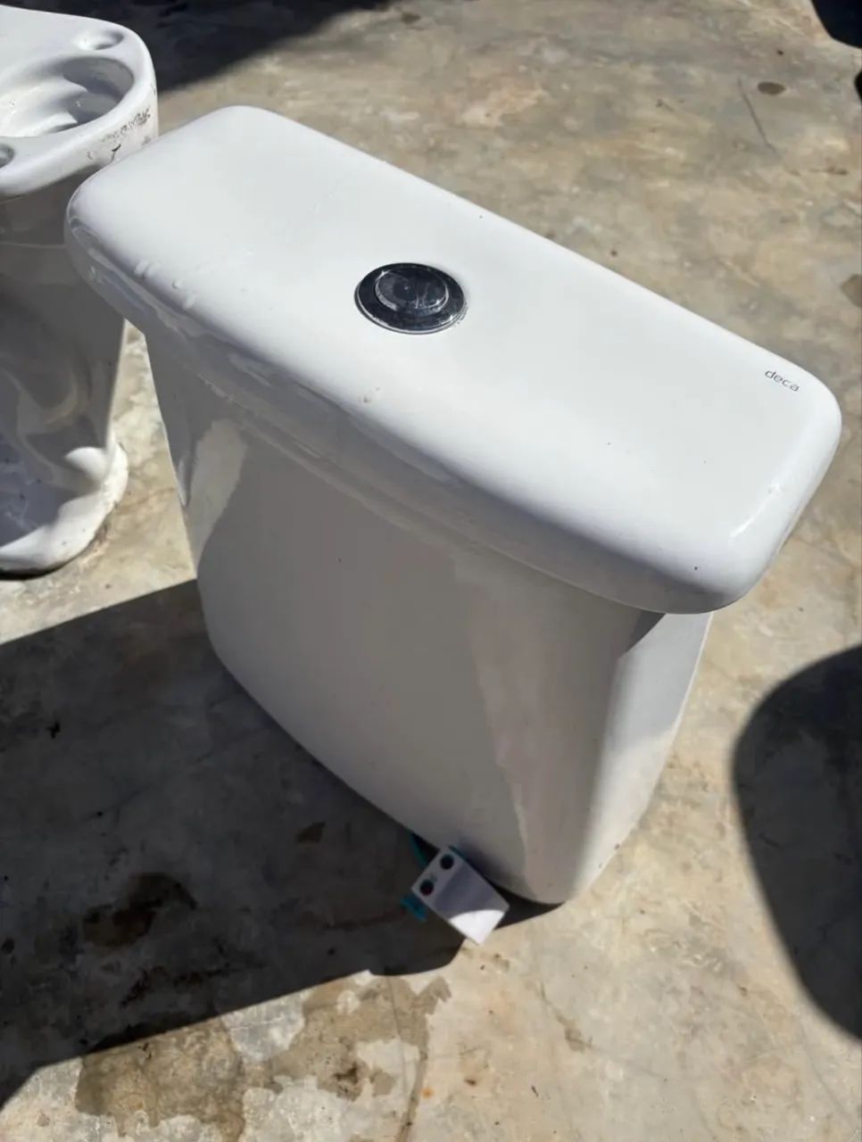 Vaso sanitário com caixa acoplada  - Foto 4