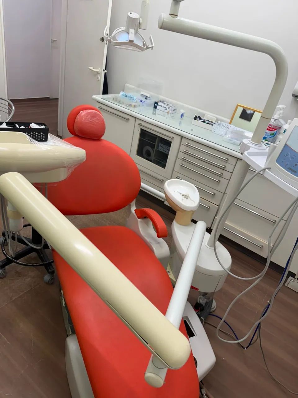 Cadeiras odontológicas  - Foto 3