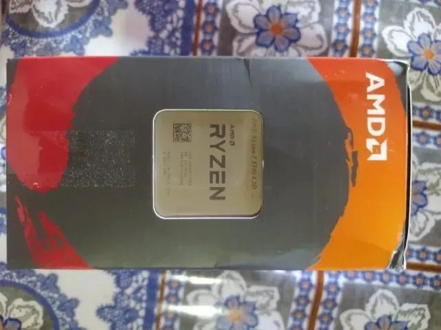 RYZEN 7 5700X3D - Foto 3
