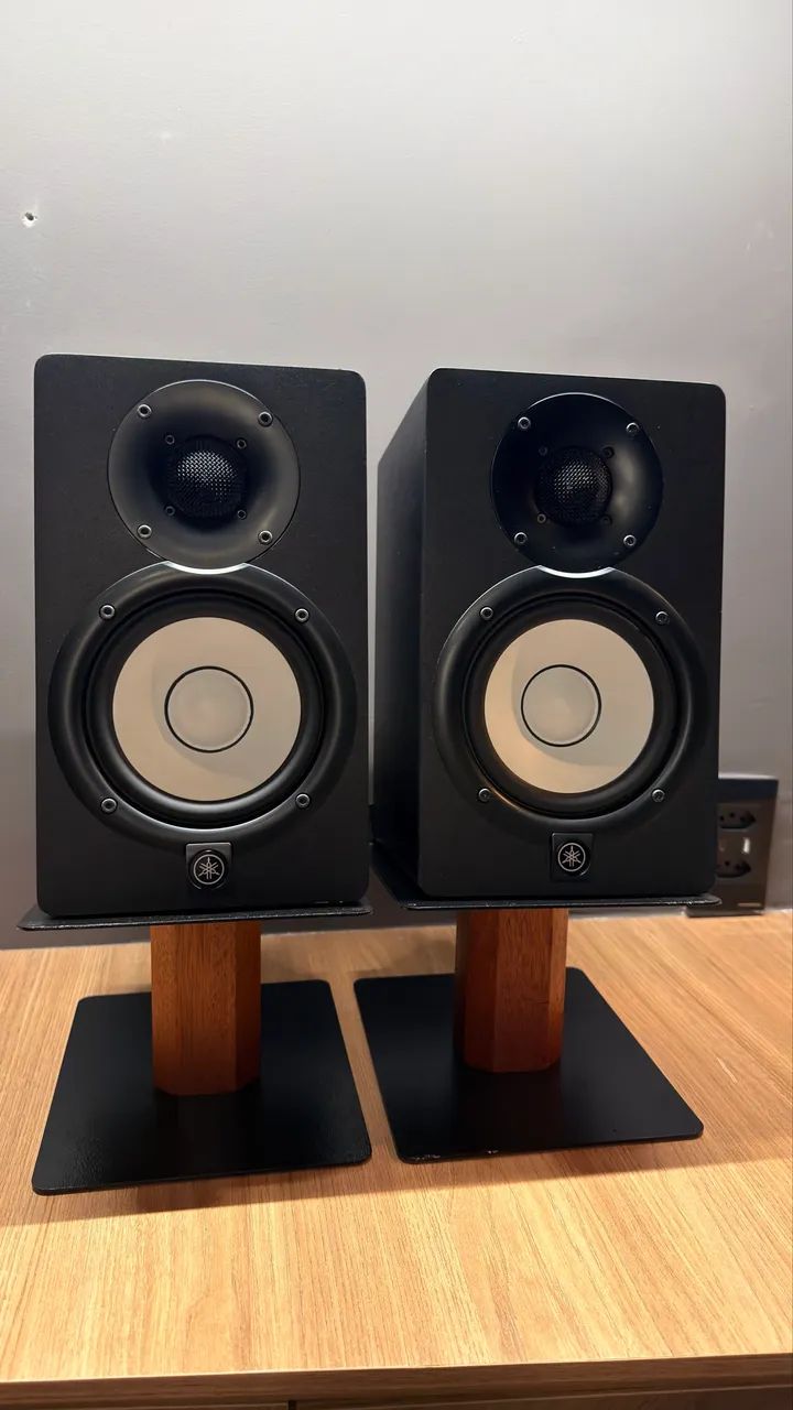 Par de Monitores de estúdio Yamaha HS5 - Aparelhos de Som