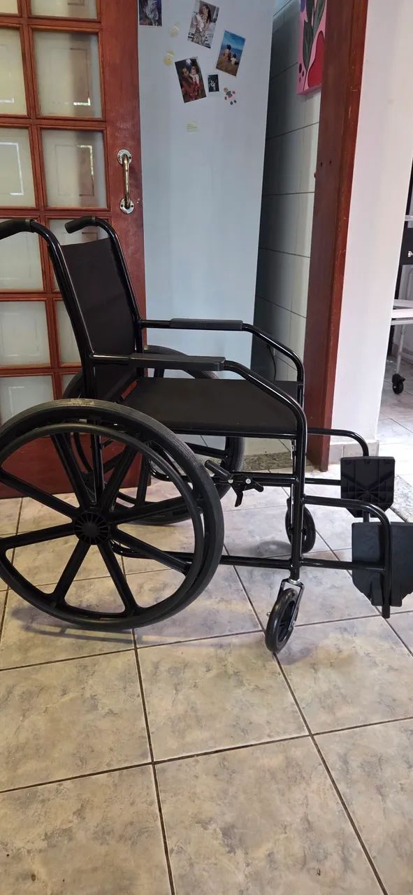 Cadeira de rodas - Foto 2