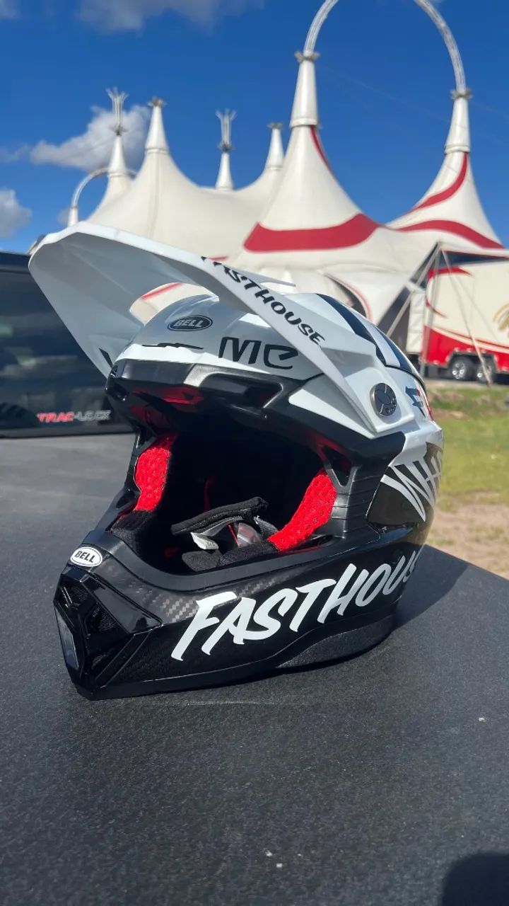 Capacete Bell Moto10 Fast House