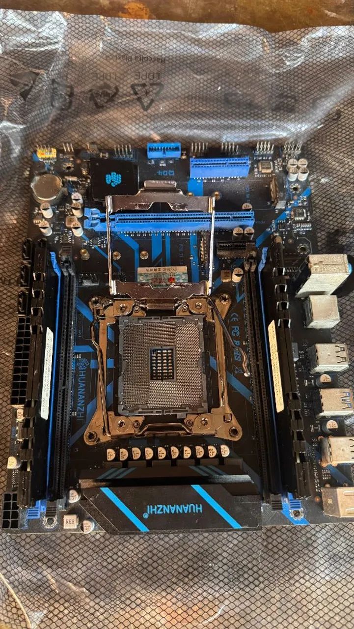KIT X99 + PROCESSADOR + MEMÓRIA RAM