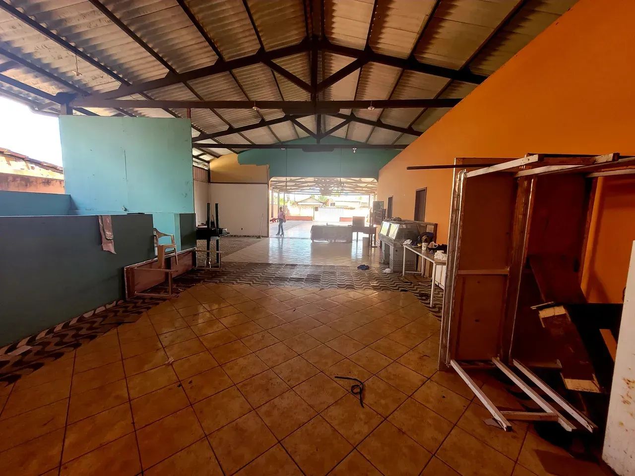 Lene Pegado Vende Galpão de 850 m² no Centro de Benevides - Foto 3