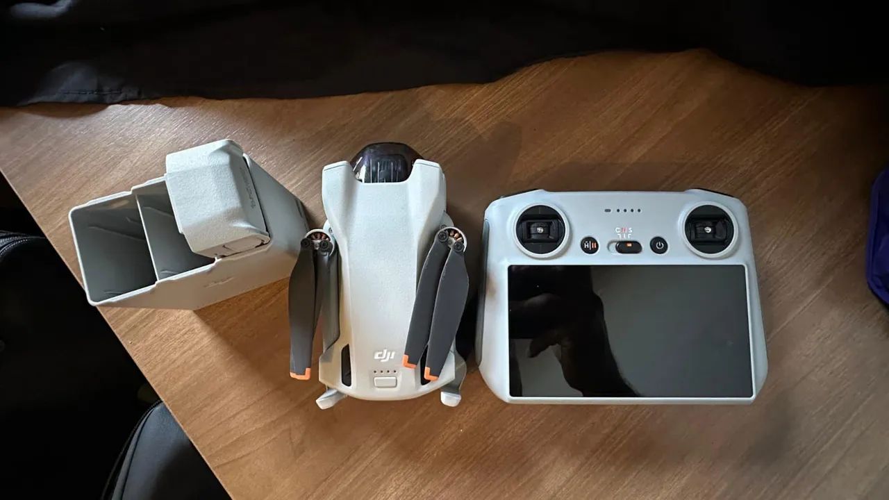DJI Mini 3 Fly More - Controle DJI RC com Tela - Foto 2