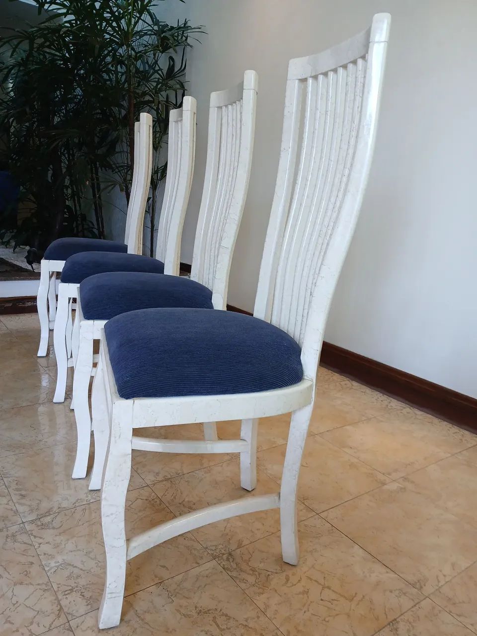 4 Cadeiras de Jantar - Fortes e Elegantes - Foto 2