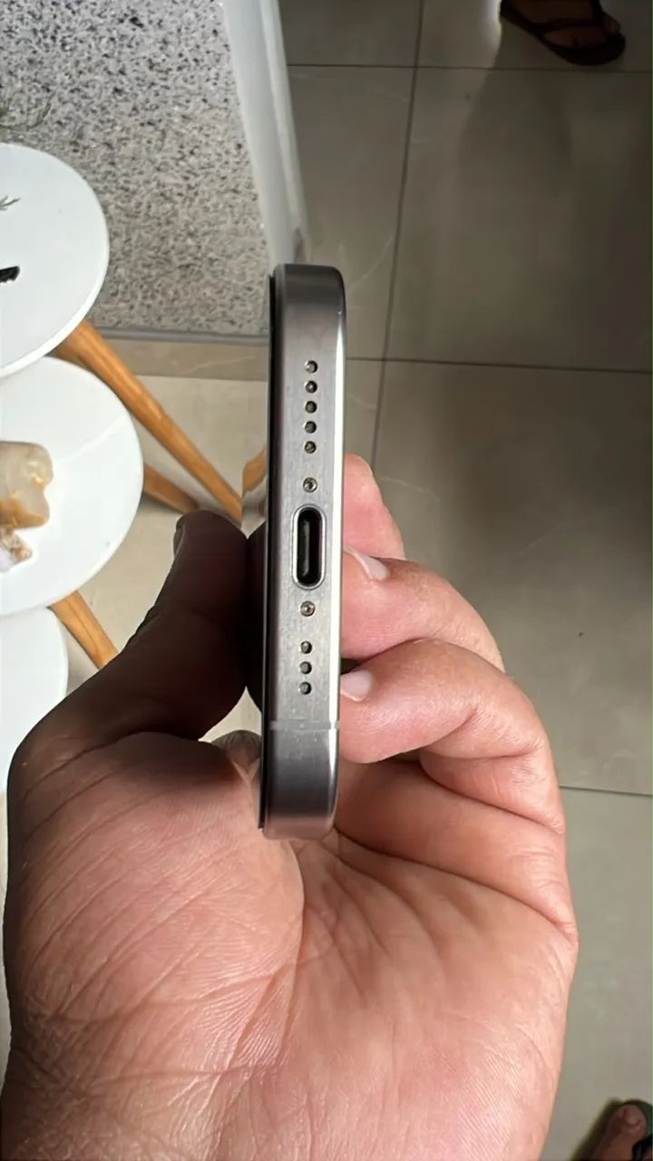 iPhone 15 pro  - Foto 2