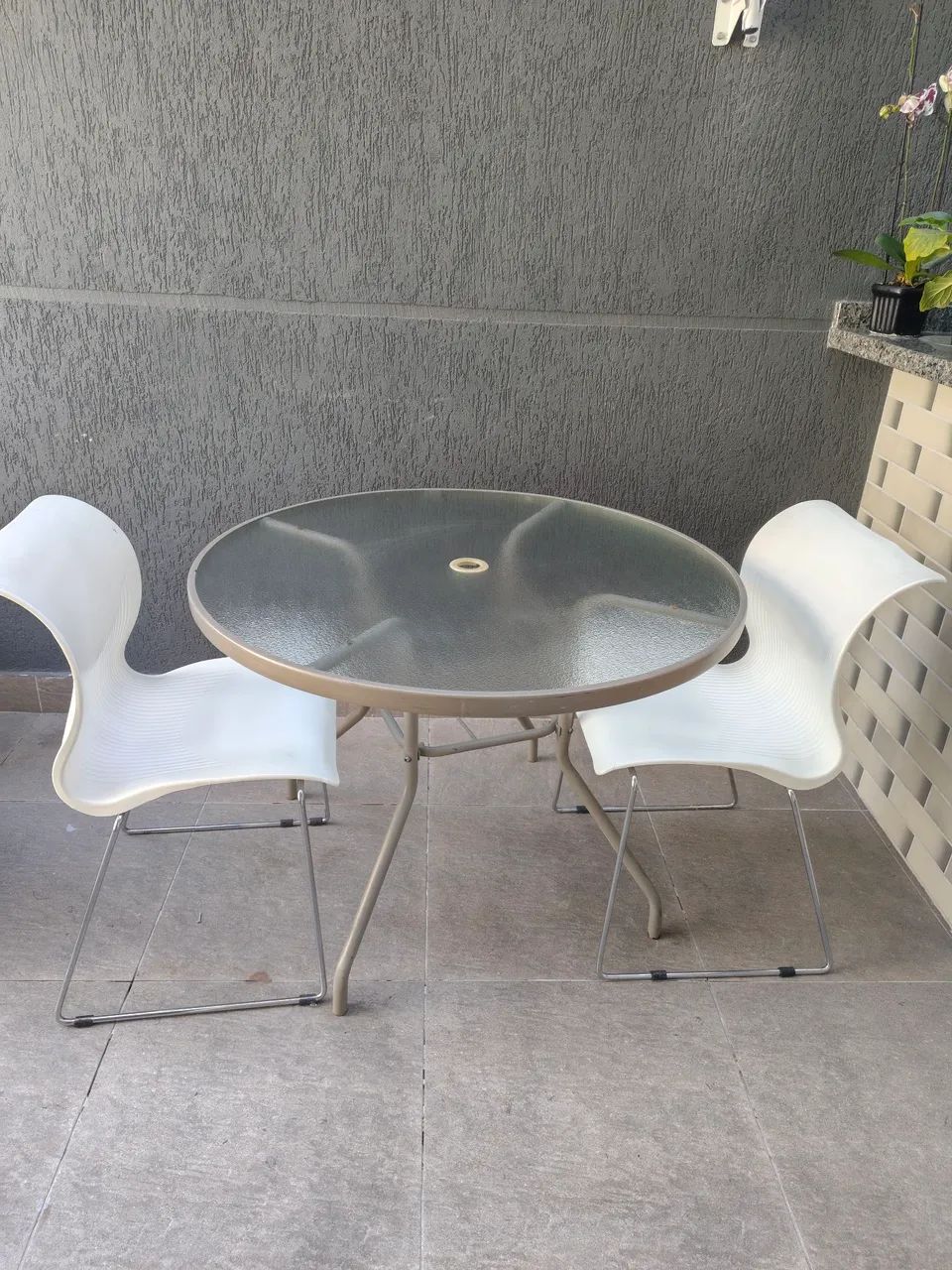 Mesa com cadeiras
