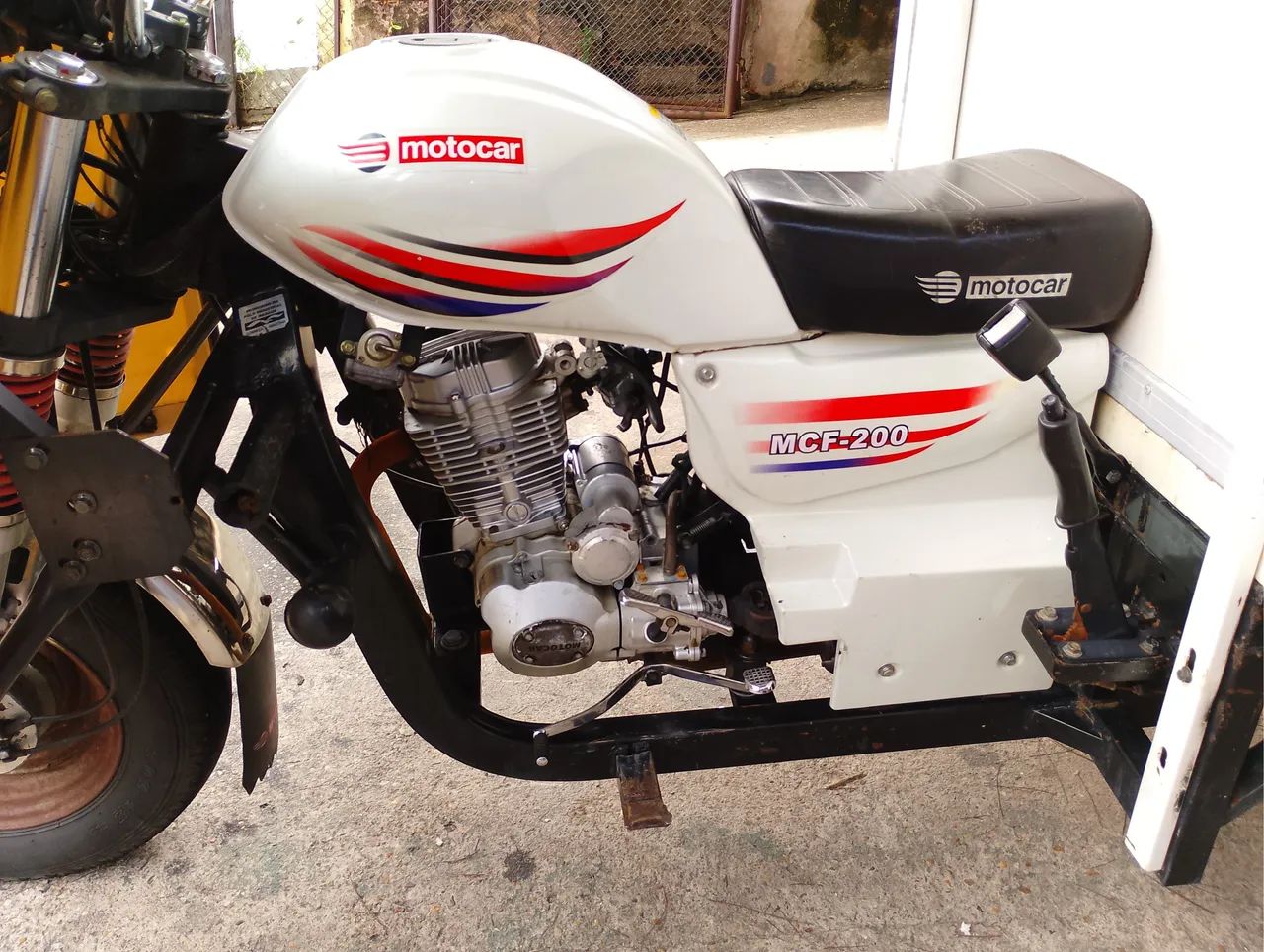 MOTOCAR MCF 200