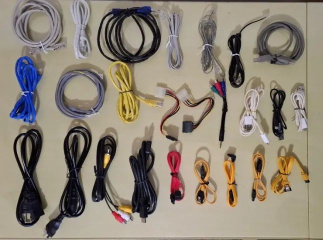 Kit com 25 Cabos diversos 