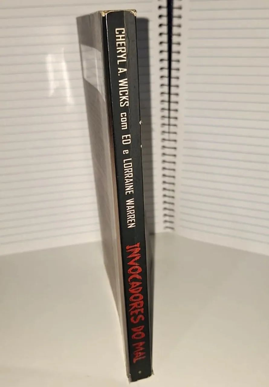 Livro Invocadores do Mal - Foto 3