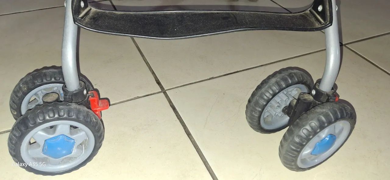 Carrinho de bebê  - Foto 2