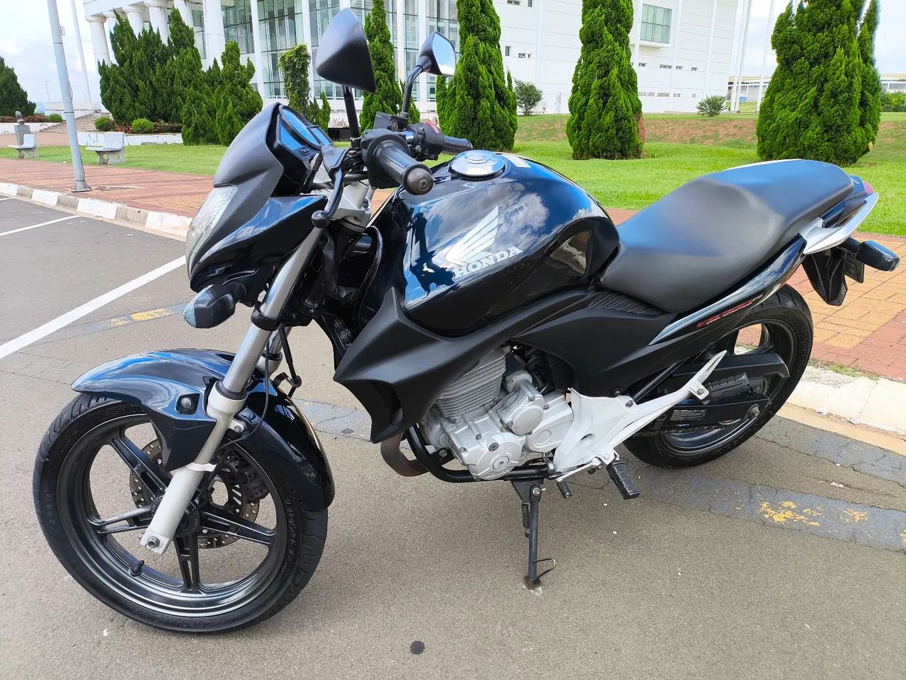 CB 300 BEM CONSERVADA  - Foto 4