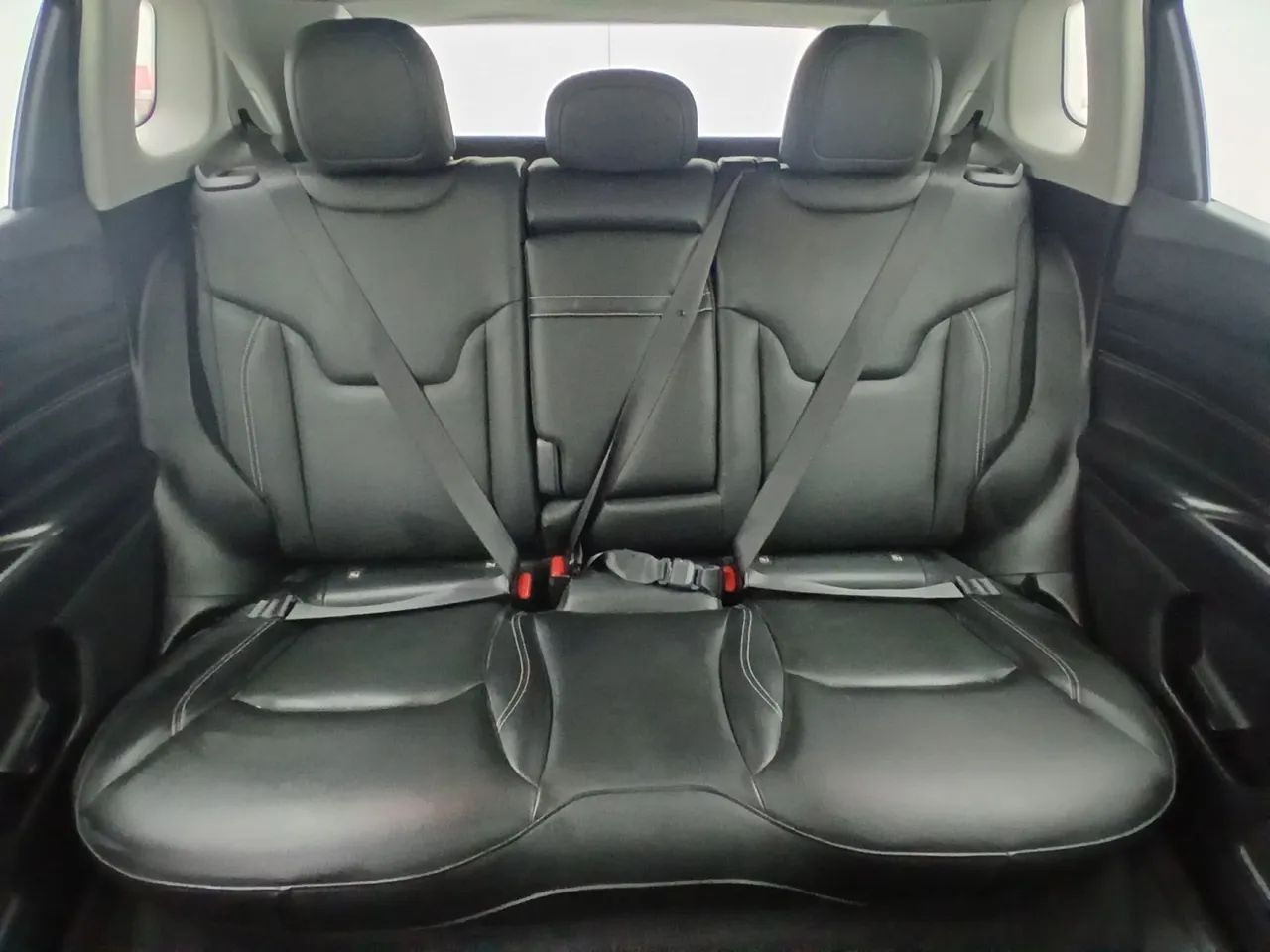 Jeep Compass LONG. T270 1.3 TB 4x2 Flex Aut., foto 18 de 18