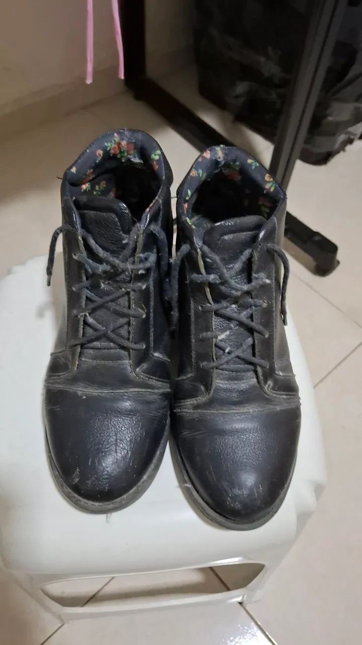 Bota de Couro n° 35 - Foto 2