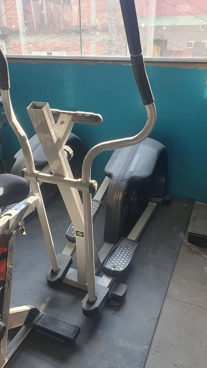 Elíptico profissional 