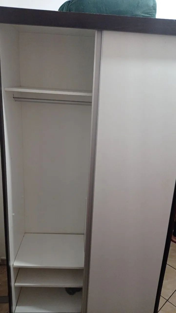 Guarda roupas com 2 porta de correr R$200,00 - Foto 2