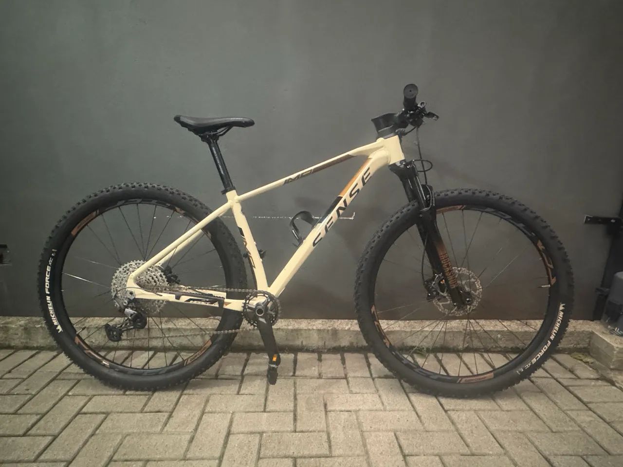 Bicicleta Sense Impact Comp 12v 2023