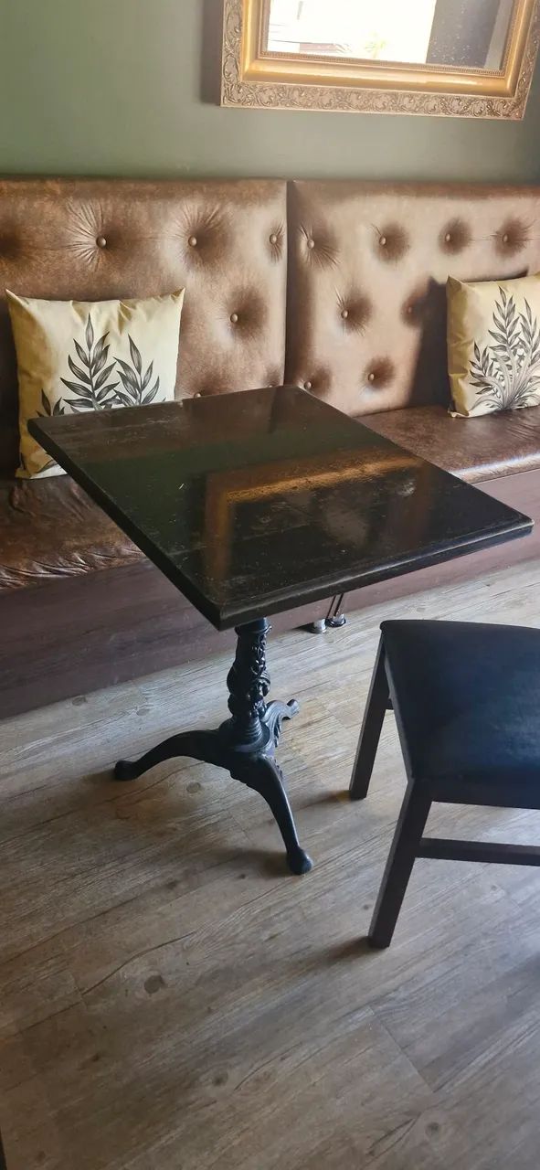 Mesa com pe de ferro - Foto 3
