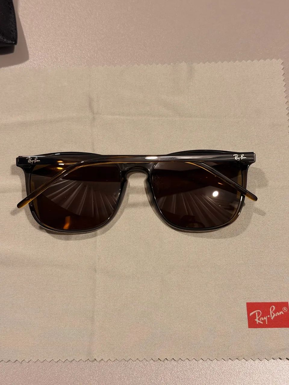 Oculos de Sol Rayban RB 4387 Marrom - Foto 2