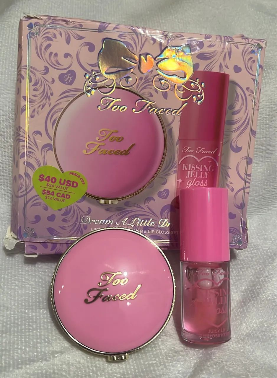 Kit Blush + Lip gloss da too Faced