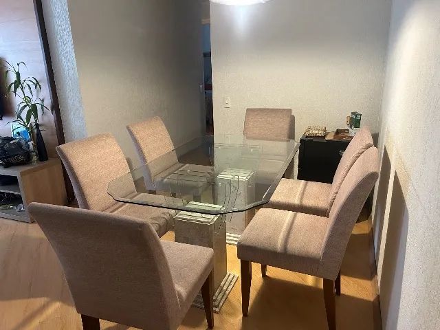 Mesa de Jantar e  aparador  e 6 cadeiras de graça  - Foto 5