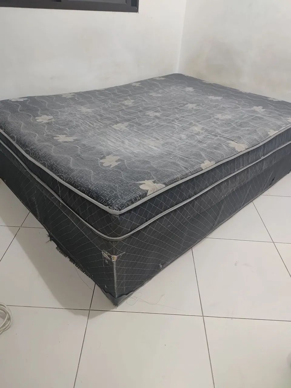 Cama box tamanho padrão