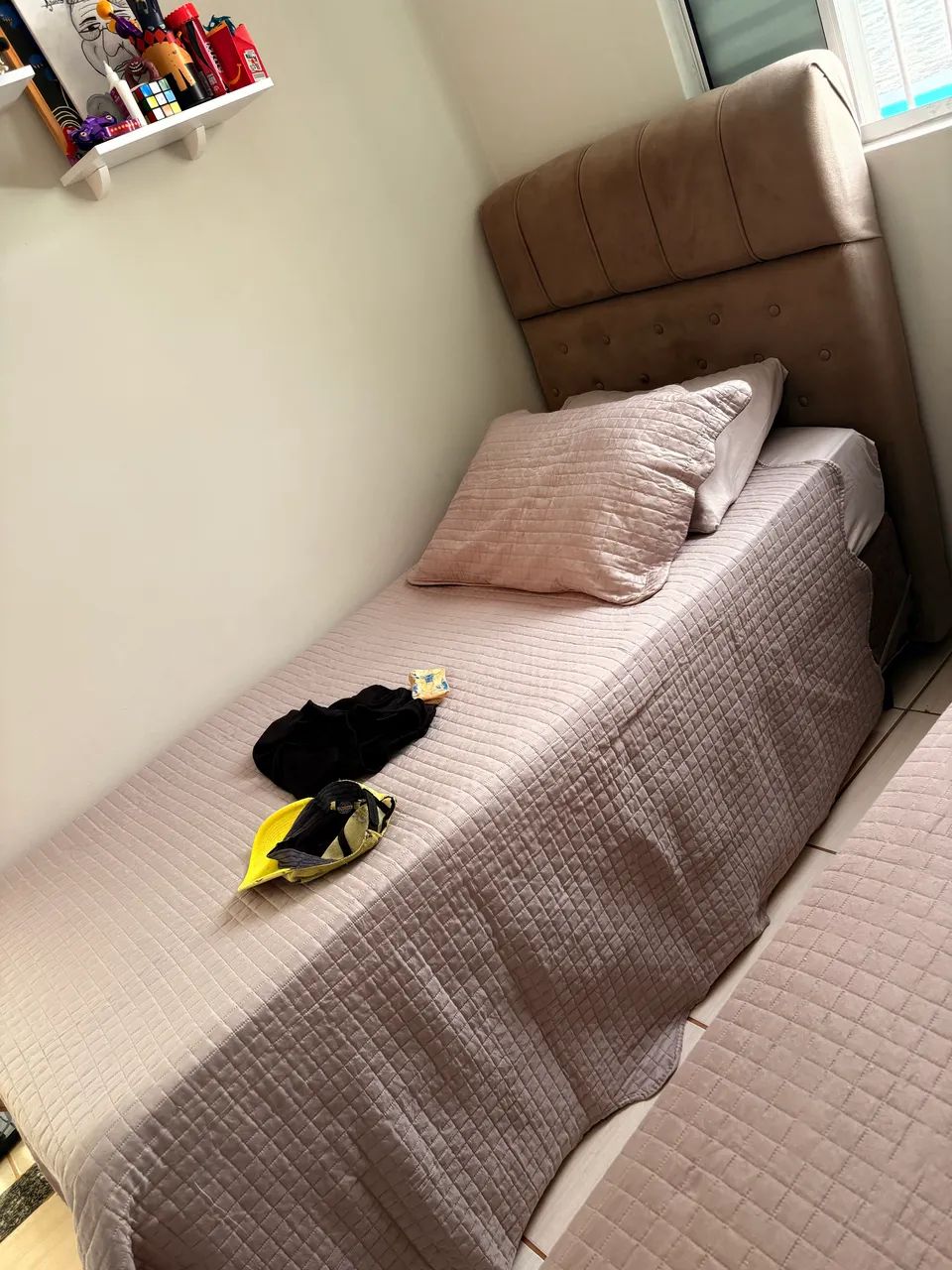 Conjunto de cama solteiro com cabeceira nova - Foto 2