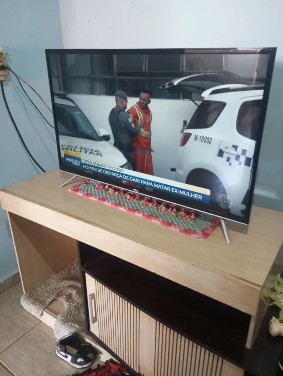 Vendo televisão smart 40 polegadas TCL 