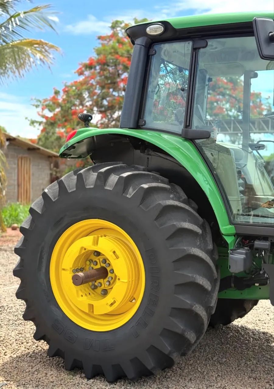 VENDO TRATOR JHON DEERE 2022 - Foto 3