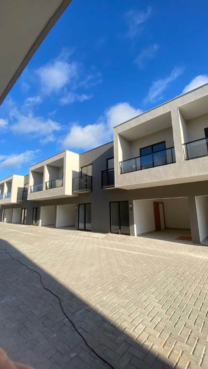 Casa Duplex Nova Próxima à Praia com 3 Quartos com Suíte, Pronta para Morar, Barra Nova