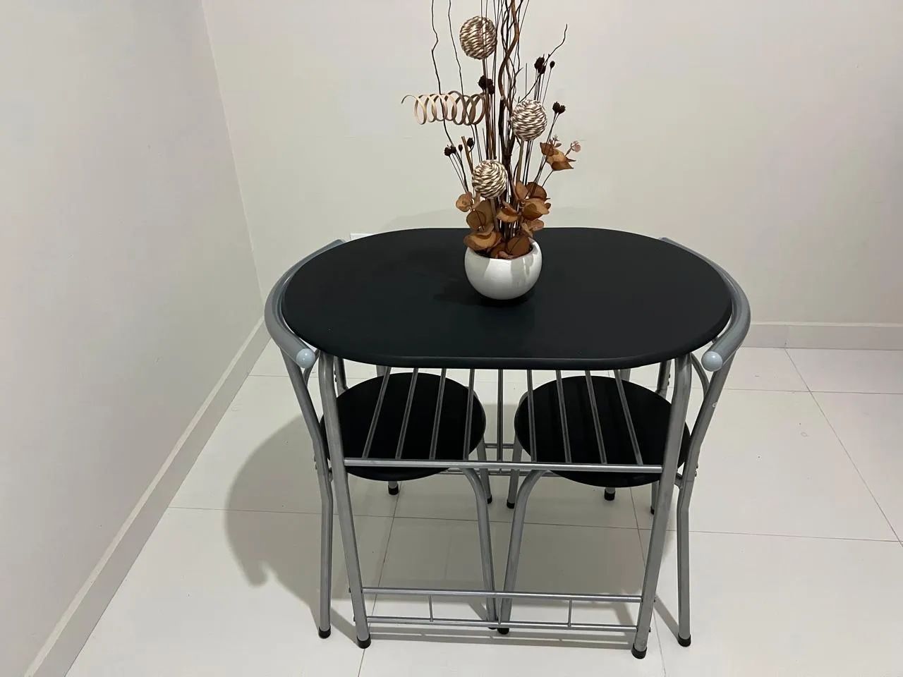 Mesa com 2 Cadeiras  - Foto 2