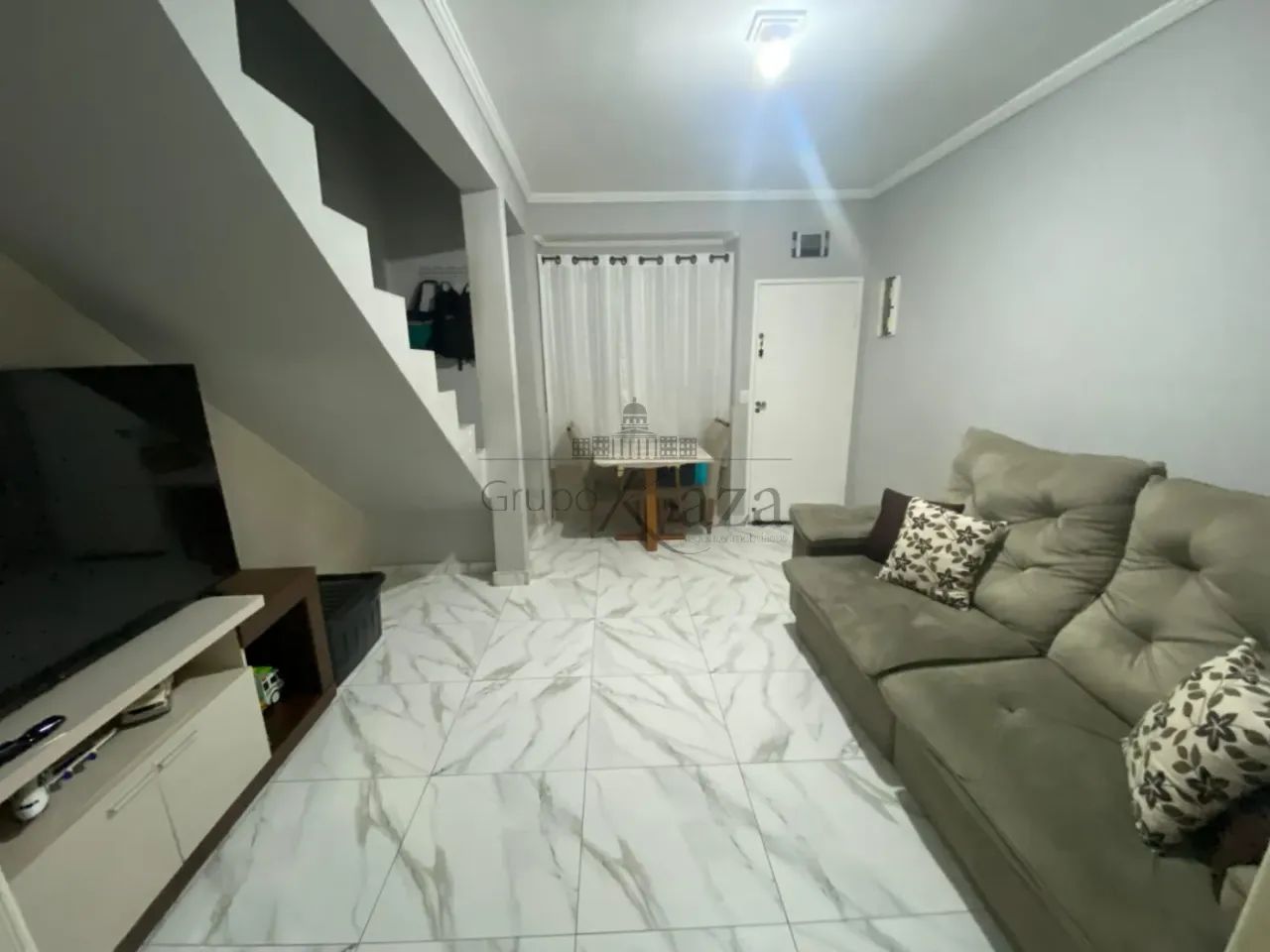 Oportunidade - Casa - Vila Industrial - 2 Dormitórios - 70m².