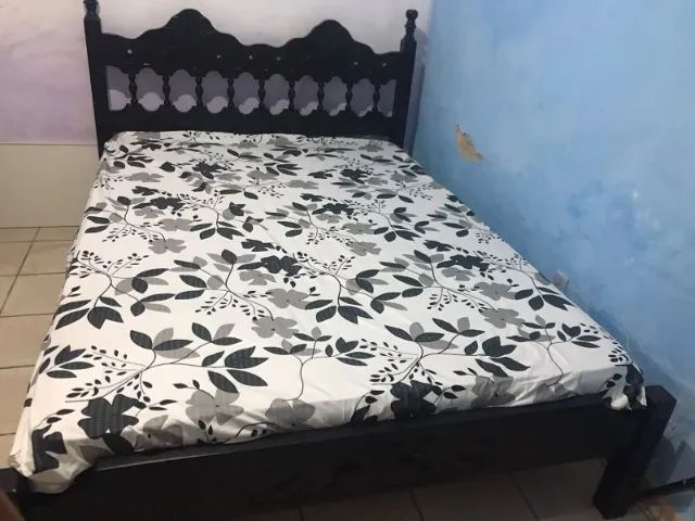 Cama de madeira com colchão - Foto 3