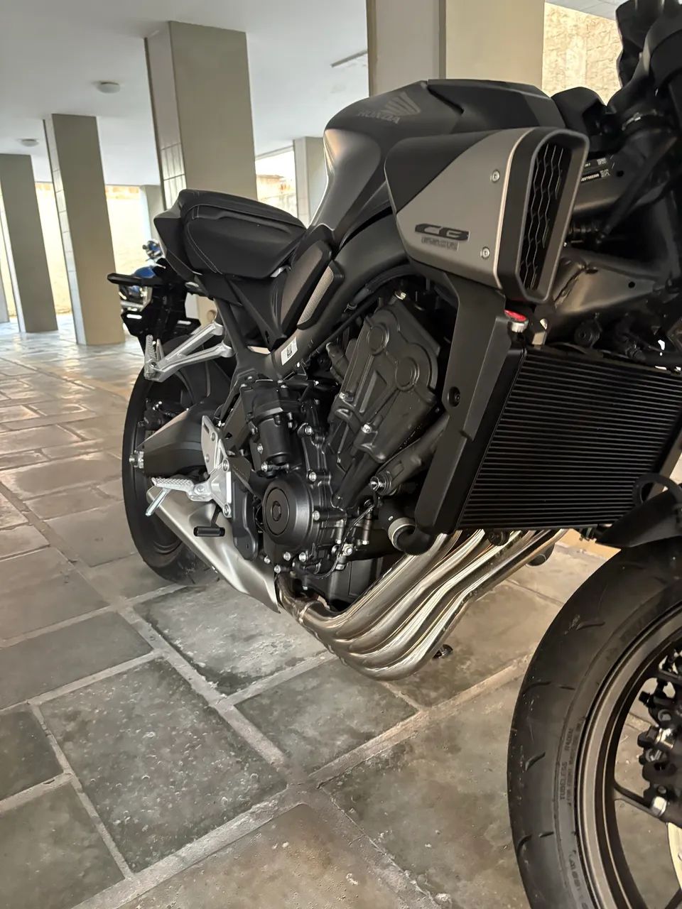 CB 650 - Foto 5