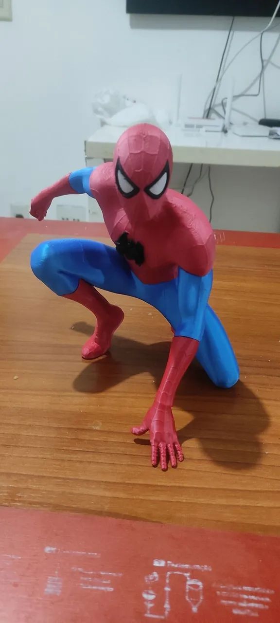 Boneco homem aranha 