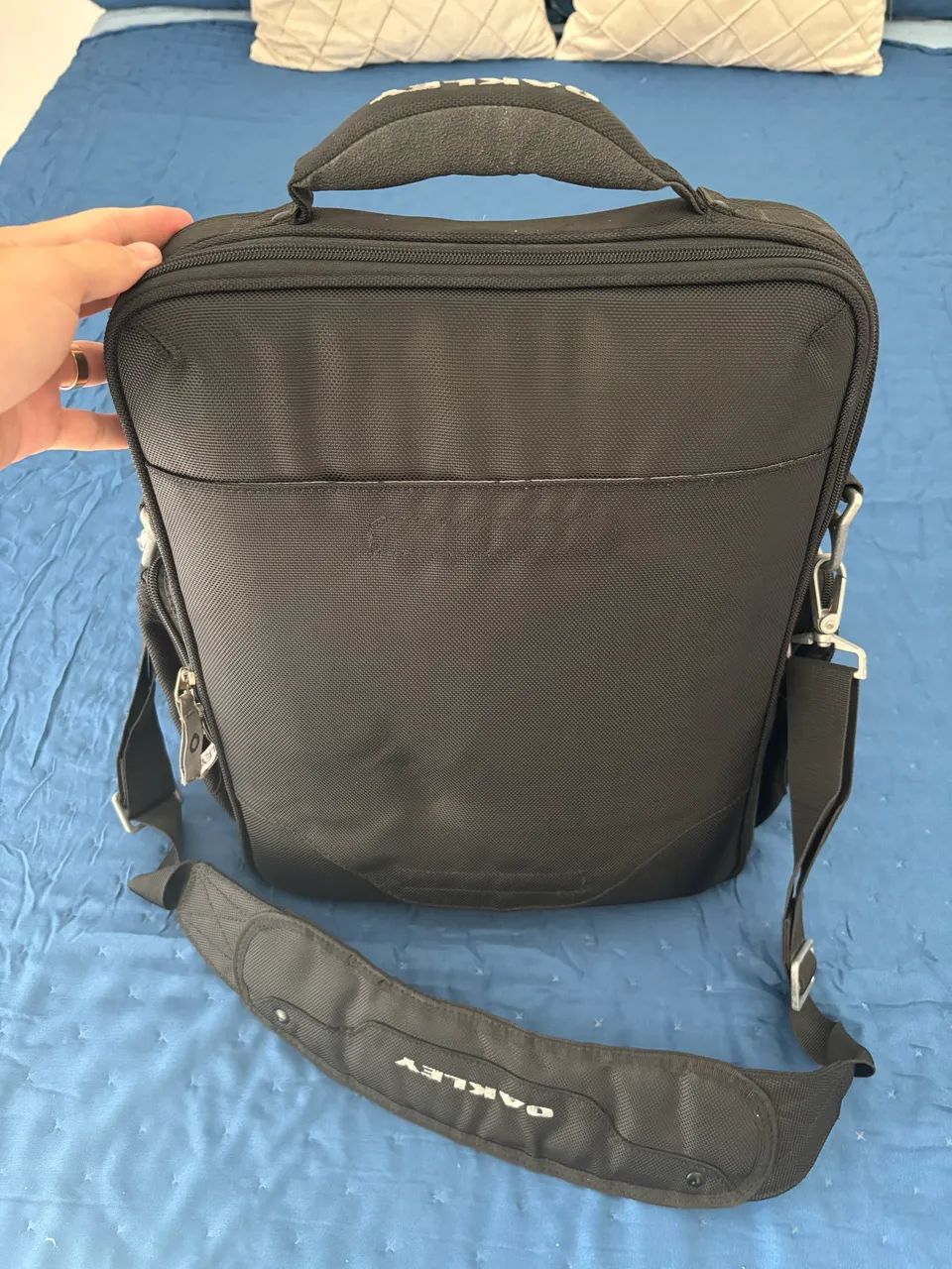 Bolsa de ombro da Oakley original - Foto 3