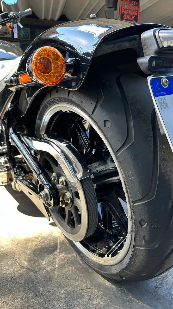 HARLEYDAVIDSON BREAKOUT 114 - Foto 2