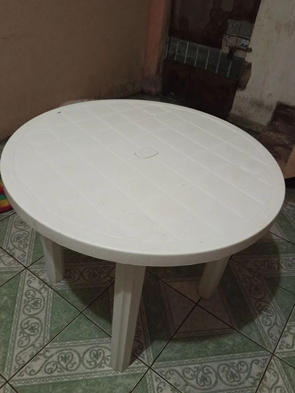 Mesa com cadeiras  - Foto 2