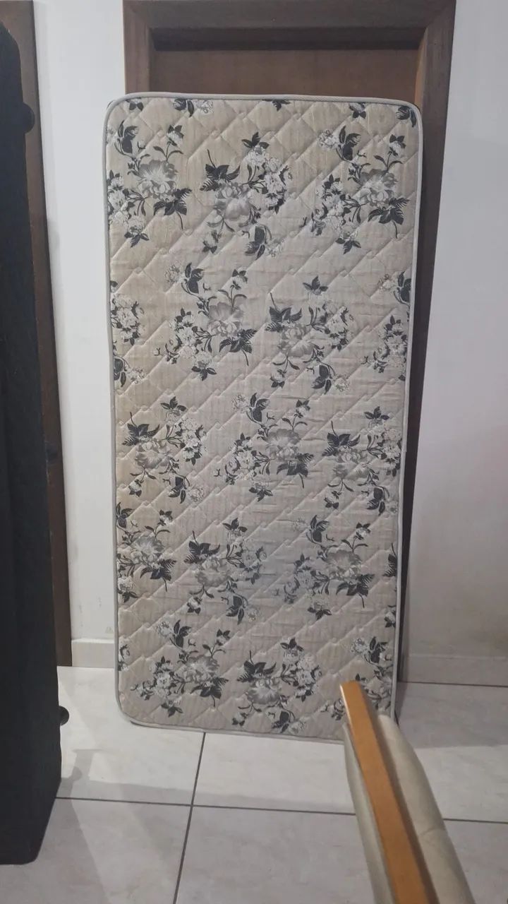 Vendo Base mais colchão  - Foto 5