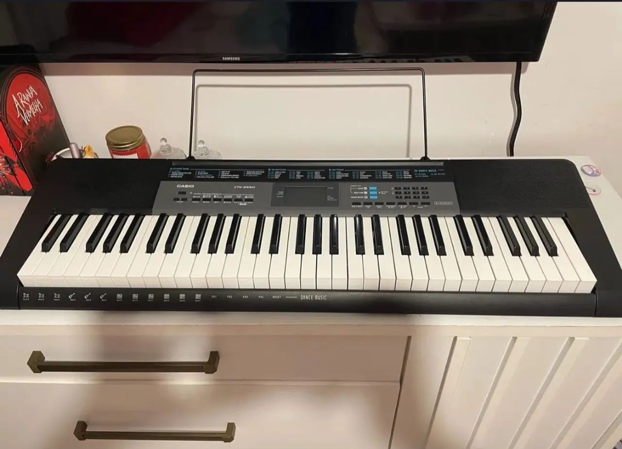 Teclado casio CTK2550