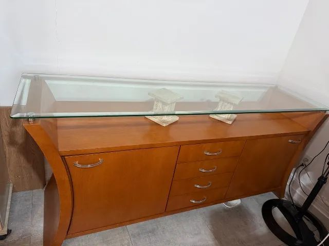 Jogo de Mesa de jantar com aparador - Foto 3