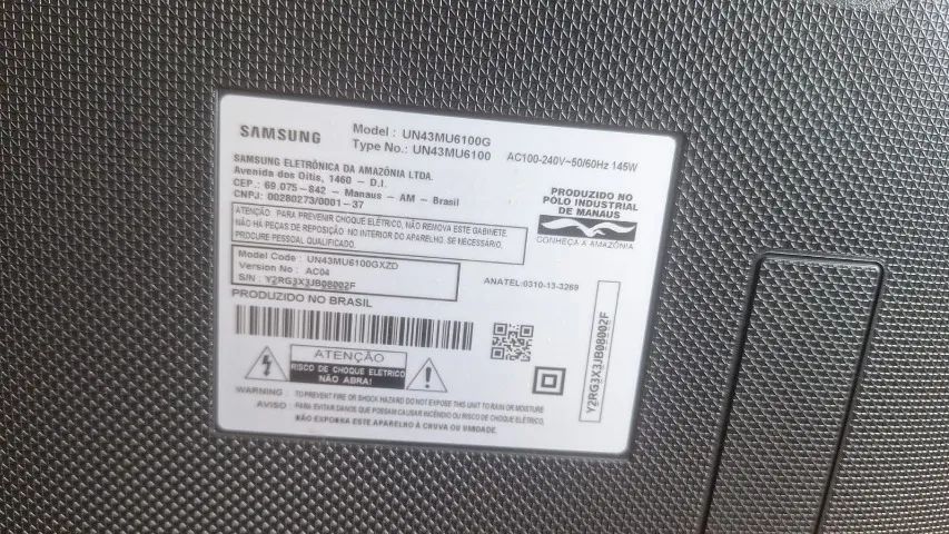 Televisão Samsung UN40MU6100G quebrada e com visor de led com marcas - Foto 3