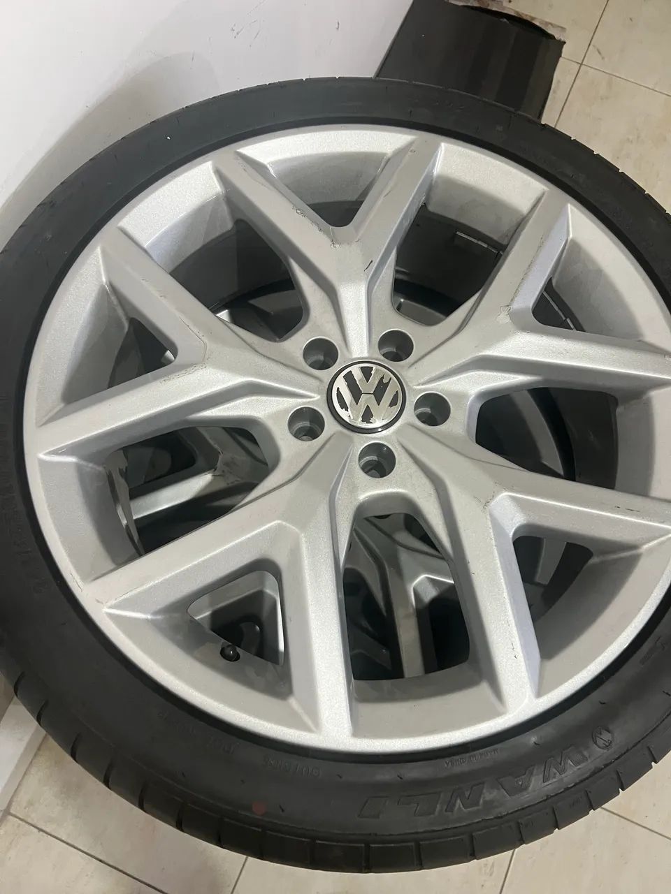 Rodas aro 20 com pneus  - Foto 4