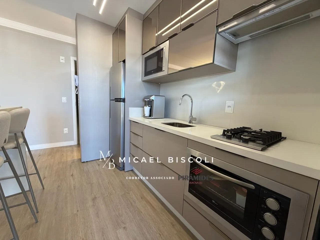apartamento todo mobiliado e decorado em São José - Foto 3