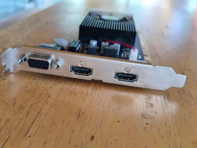 Placa de Vídeo GT730-4GD3 128Bit- Impecável  - Foto 2